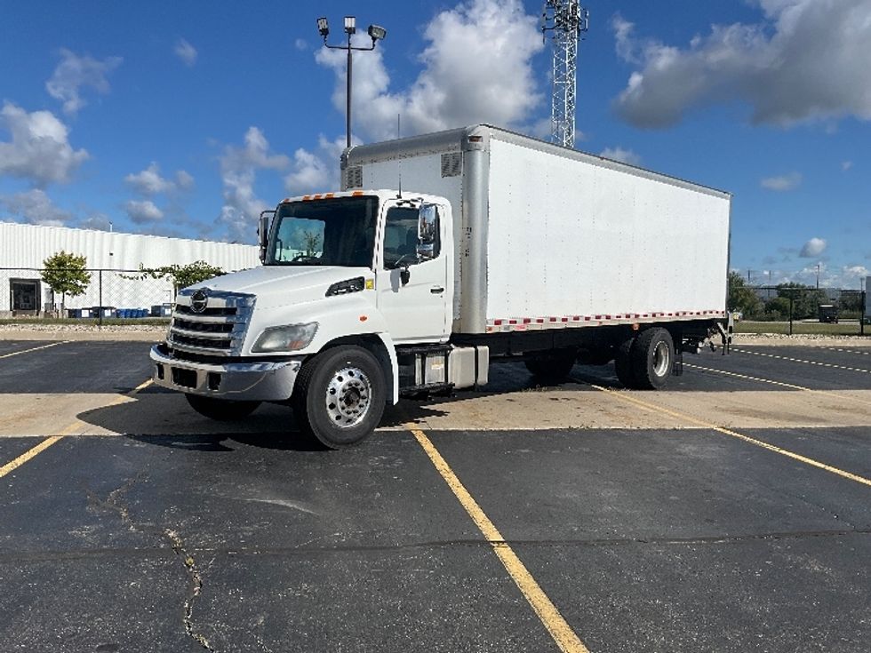Medium Duty Box Truck-Light and Medium Duty Trucks-Hino-2018-338-Cambridge-ON-391,197\n\t\tkm-$ 45,750 - Image 3