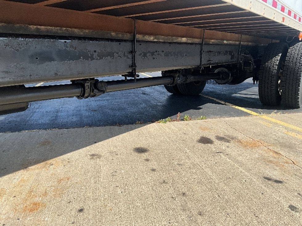 Medium Duty Box Truck-Light and Medium Duty Trucks-Hino-2018-338-Cambridge-ON-391,197\n\t\tkm-$ 45,750 - Image 5