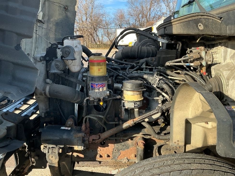 Medium Duty Box Truck-Light and Medium Duty Trucks-Hino-2018-338-Chicopee-MA-277,099\n\t\tmiles-$ 20,250 - Image 23