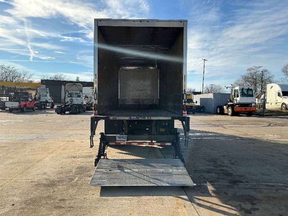 Medium Duty Box Truck-Light and Medium Duty Trucks-Hino-2018-338-Chicopee-MA-277,099\n\t\tmiles-$ 20,250 - Image 9