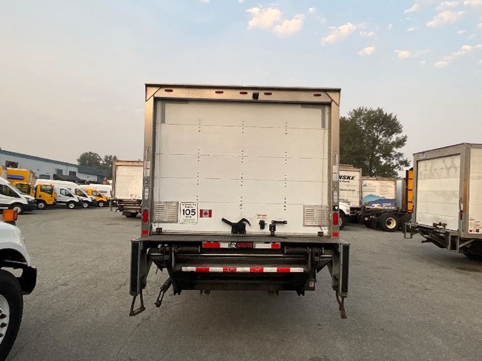 Medium Duty Box Truck-Light and Medium Duty Trucks-Hino-2018-338-Delta-BC-86,625\n\t\tkm-$ 72,250 - Image 7