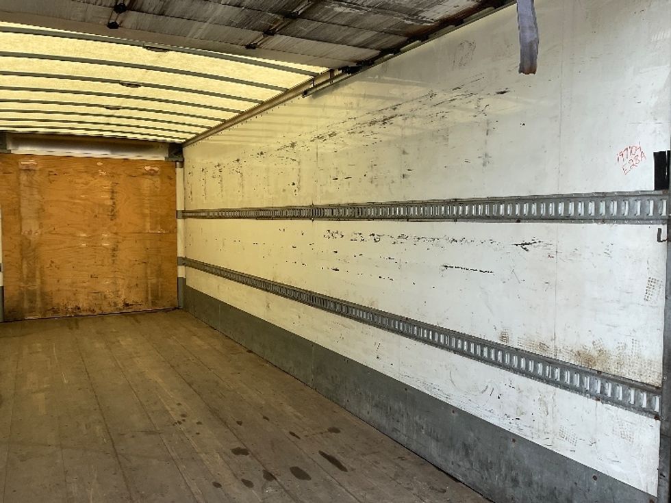 Medium Duty Box Truck-Light and Medium Duty Trucks-Hino-2018-338-Gahanna-OH-355,934\n\t\tmiles-$ 20,500 - Image 12