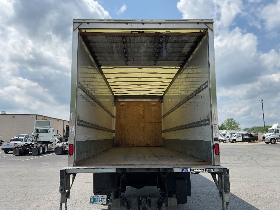 Medium Duty Box Truck-Light and Medium Duty Trucks-Hino-2018-338-Gahanna-OH-355,934\n\t\tmiles-$ 20,500 - Image 8