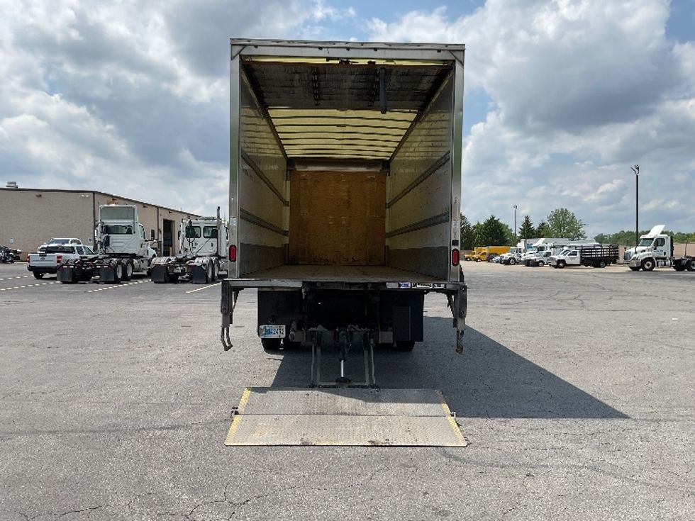 Medium Duty Box Truck-Light and Medium Duty Trucks-Hino-2018-338-Gahanna-OH-355,934\n\t\tmiles-$ 20,500 - Image 9