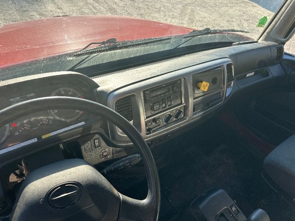 Medium Duty Box Truck-Light and Medium Duty Trucks-Hino-2018-338-Huntington-WV-323,452\n\t\tmiles-$ 20,250 - Image 18