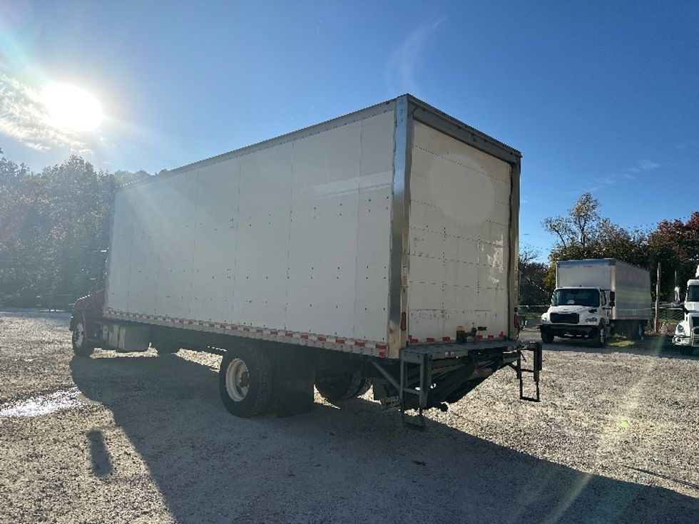 Medium Duty Box Truck-Light and Medium Duty Trucks-Hino-2018-338-Huntington-WV-323,452\n\t\tmiles-$ 20,250 - Image 6