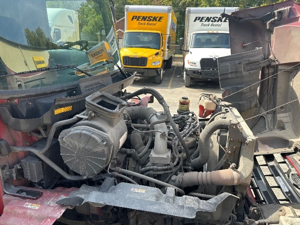 Medium Duty Box Truck-Light and Medium Duty Trucks-Hino-2018-338-Huntington-WV-360,801\n\t\tmiles-$ 20,250 - Image 23