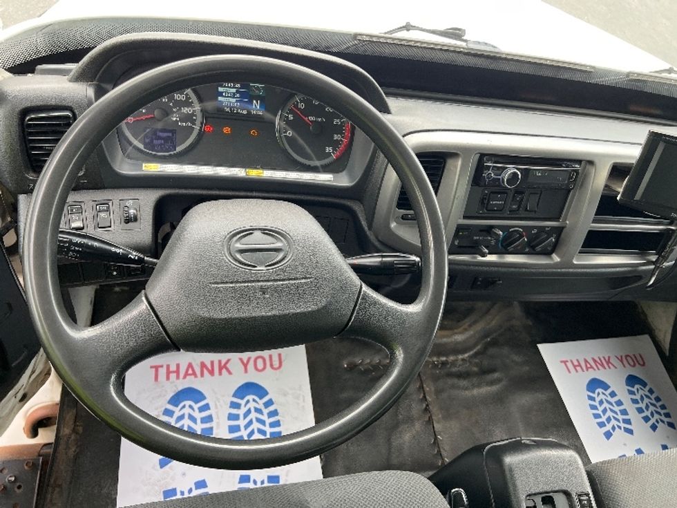 Medium Duty Box Truck-Light and Medium Duty Trucks-Hino-2018-338-Mississauga-ON-187,294\n\t\tkm-$ 66,250 - Image 18