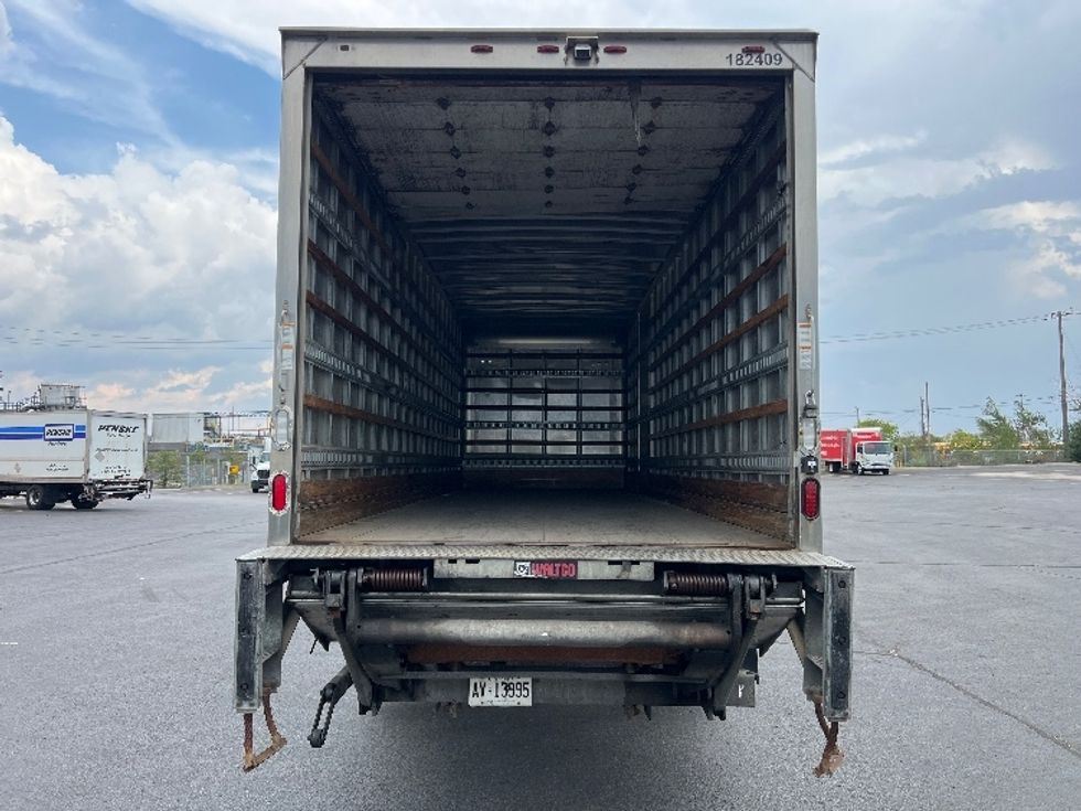 Medium Duty Box Truck-Light and Medium Duty Trucks-Hino-2018-338-Mississauga-ON-187,294\n\t\tkm-$ 66,250 - Image 8