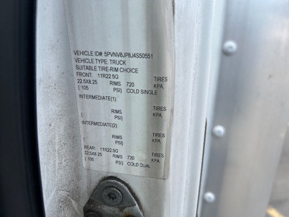 Medium Duty Box Truck-Light and Medium Duty Trucks-Hino-2018-338-Montgomery-NY-61,635\n\t\tmiles-$ 37,250 - Image 25