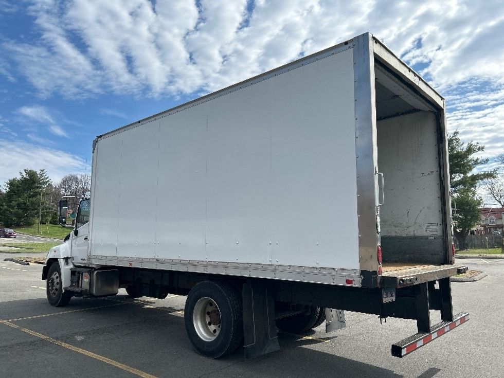 Medium Duty Box Truck-Light and Medium Duty Trucks-Hino-2018-338-Montgomery-NY-61,635\n\t\tmiles-$ 37,250 - Image 6