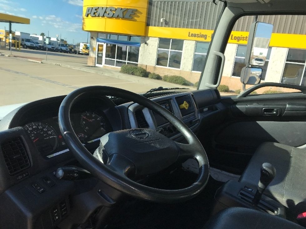 Medium Duty Box Truck-Light and Medium Duty Trucks-Hino-2018-338-San Antonio-TX-368,988\n\t\tmiles-$ 21,000 - Image 17