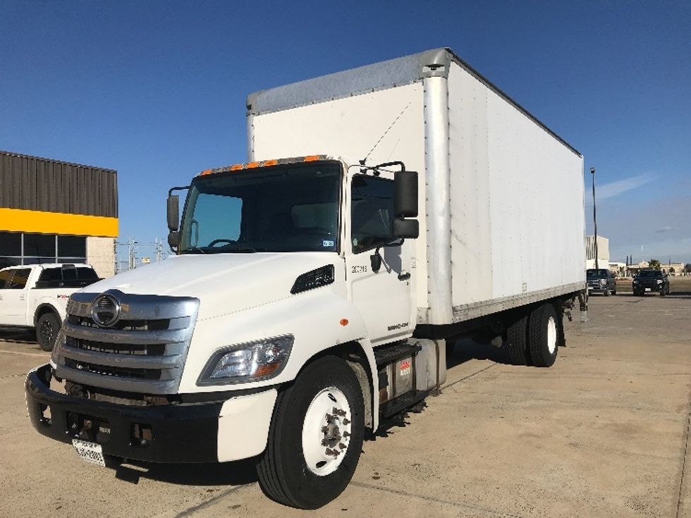 Medium Duty Box Truck-Light and Medium Duty Trucks-Hino-2018-338-San Antonio-TX-368,988\n\t\tmiles-$ 21,000 - Image 3