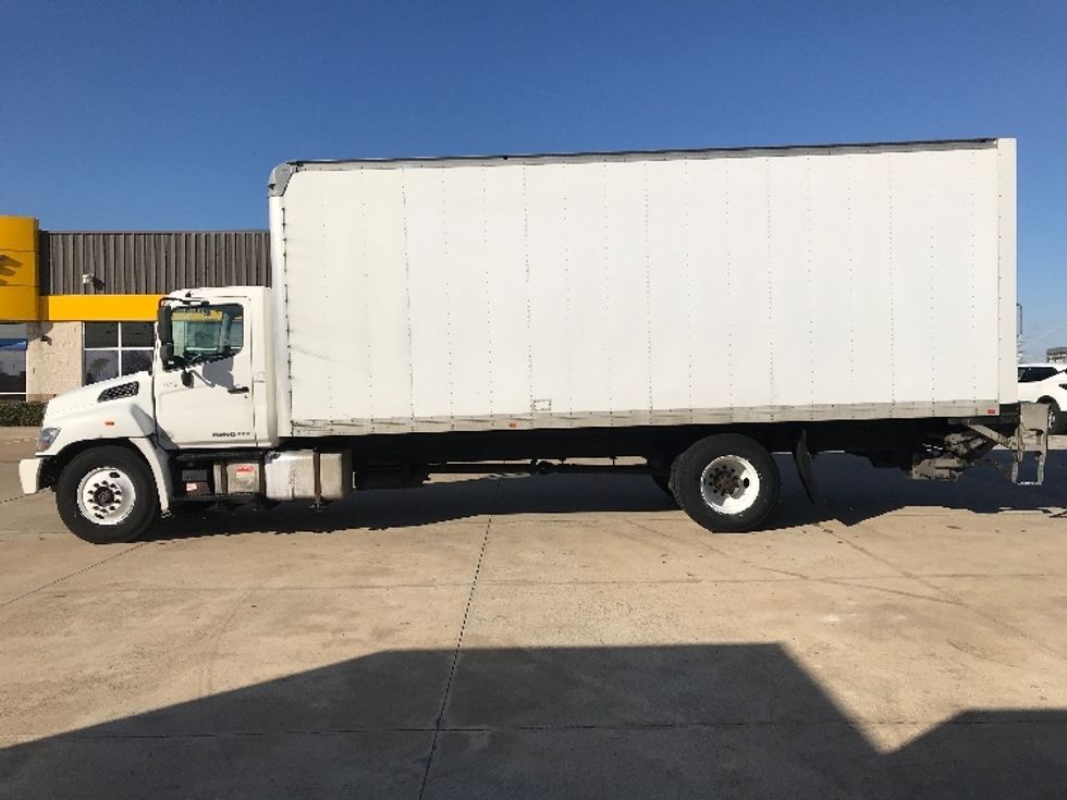 Medium Duty Box Truck-Light and Medium Duty Trucks-Hino-2018-338-San Antonio-TX-368,988\n\t\tmiles-$ 21,000 - Image 4