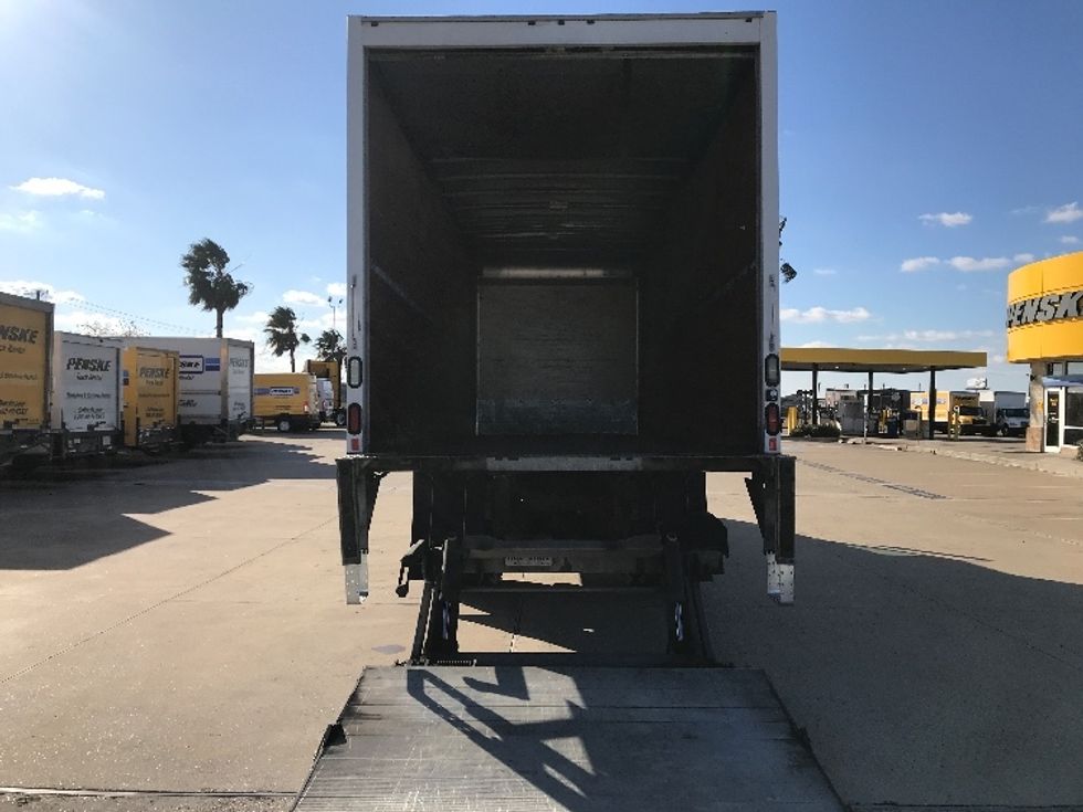 Medium Duty Box Truck-Light and Medium Duty Trucks-Hino-2018-338-San Antonio-TX-368,988\n\t\tmiles-$ 21,000 - Image 9