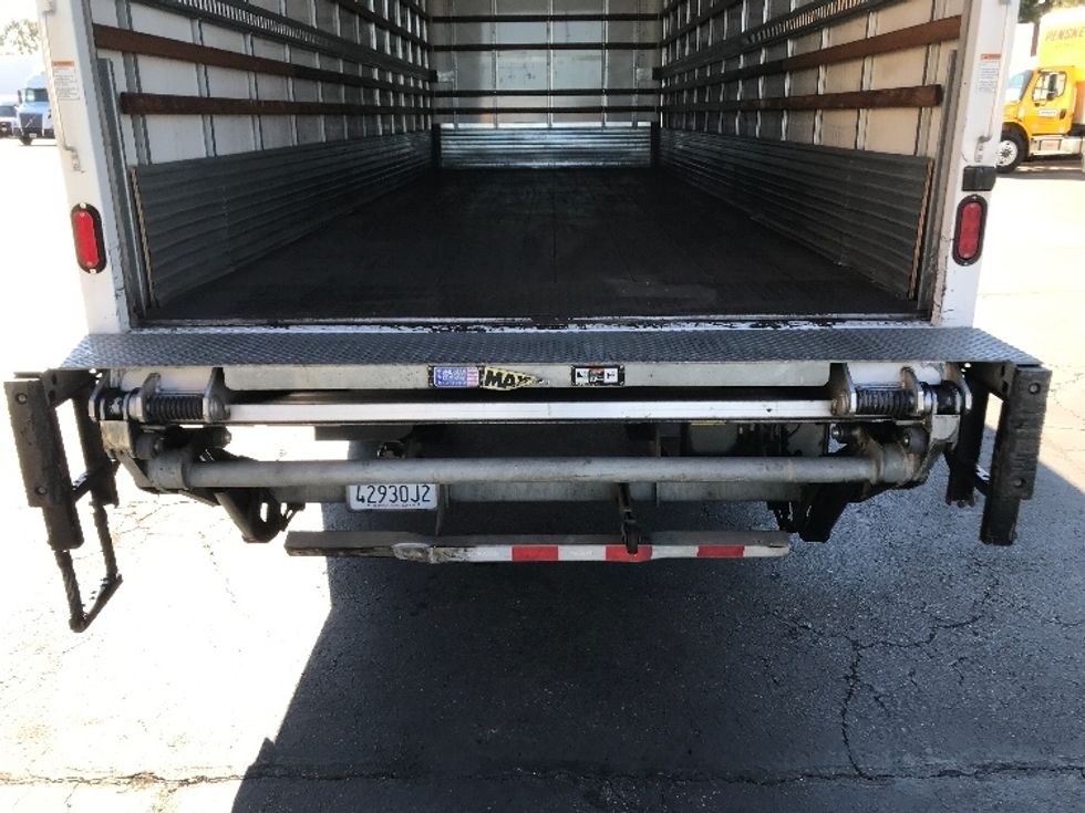 Medium Duty Box Truck-Light and Medium Duty Trucks-Hino-2018-338-Torrance-CA-164,840\n\t\tmiles-$ 38,500 - Image 10
