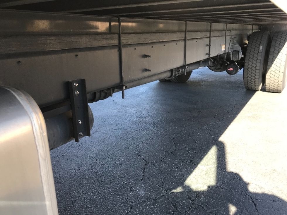 Medium Duty Box Truck-Light and Medium Duty Trucks-Hino-2018-338-Torrance-CA-164,840\n\t\tmiles-$ 38,500 - Image 5