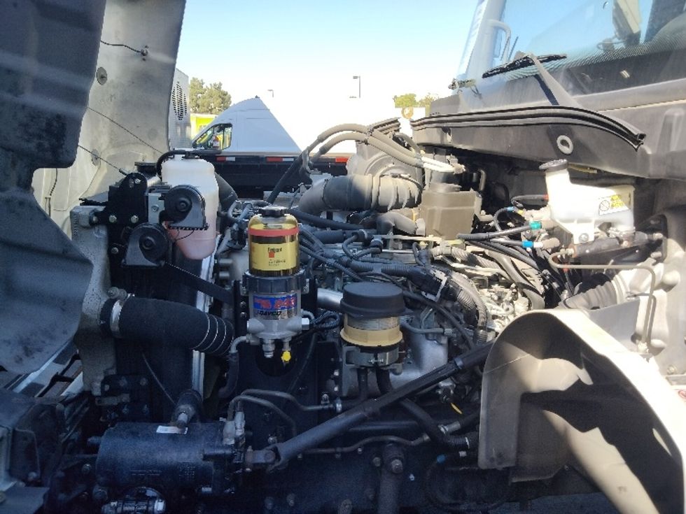 Medium Duty Box Truck-Light and Medium Duty Trucks-Hino-2018-338-Torrance-CA-199,539\n\t\tmiles-$ 35,750 - Image 24