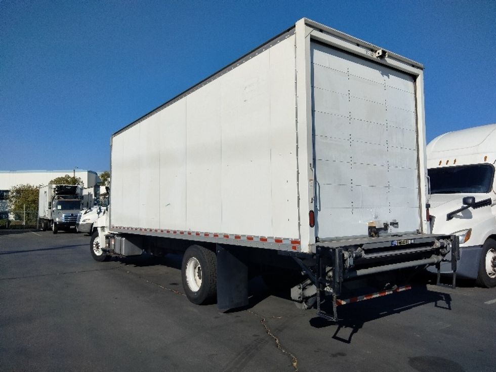Medium Duty Box Truck-Light and Medium Duty Trucks-Hino-2018-338-Torrance-CA-199,539\n\t\tmiles-$ 35,750 - Image 6
