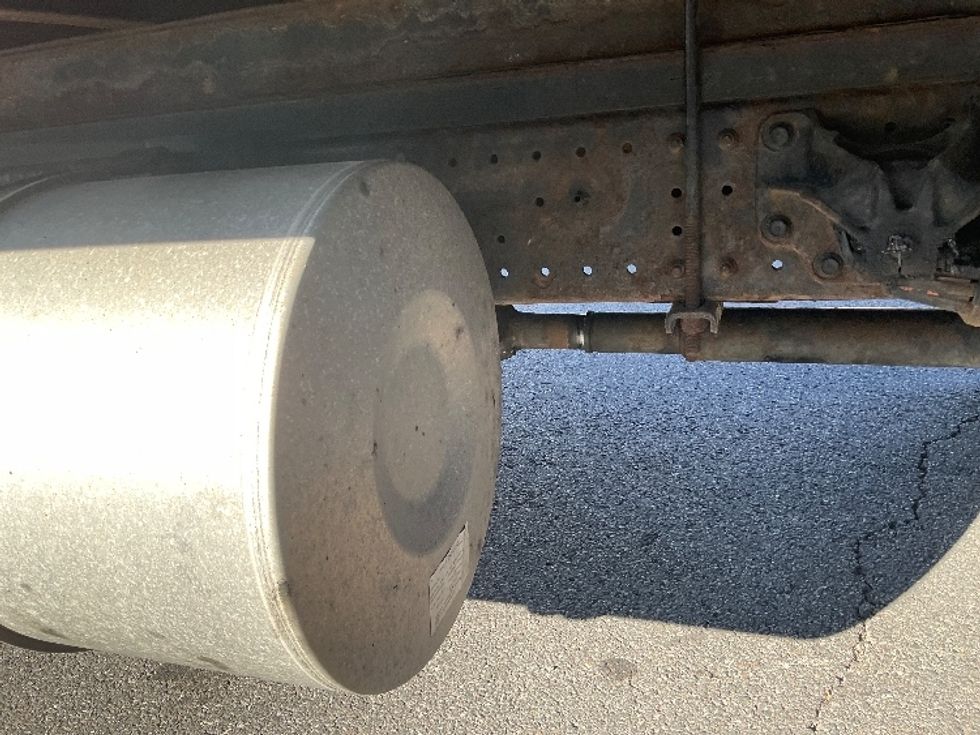 Medium Duty Box Truck-Light and Medium Duty Trucks-Hino-2019-195-Albany-NY-111,427\n\t\tmiles-$ 35,750 - Image 5