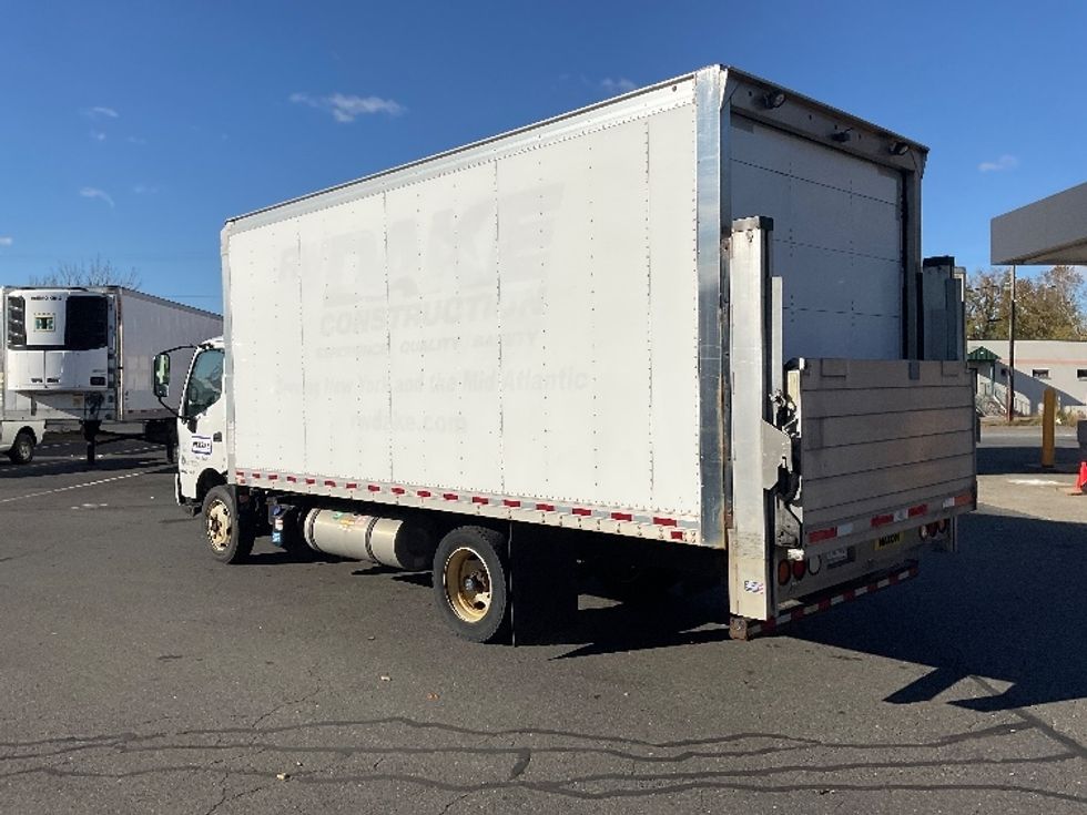 Medium Duty Box Truck-Light and Medium Duty Trucks-Hino-2019-195-Albany-NY-111,427\n\t\tmiles-$ 35,750 - Image 6