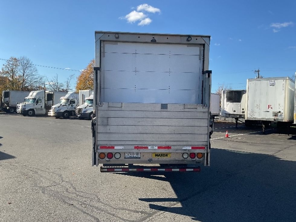 Medium Duty Box Truck-Light and Medium Duty Trucks-Hino-2019-195-Albany-NY-111,427\n\t\tmiles-$ 35,750 - Image 7