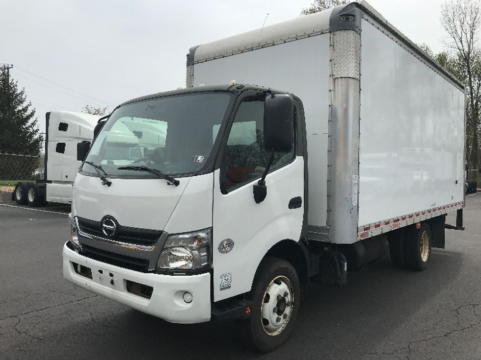 Medium Duty Box Truck-Light and Medium Duty Trucks-Hino-2019-195-Bensalem-PA-154,756\n\t\tmiles-$ 34,250 - Image 3