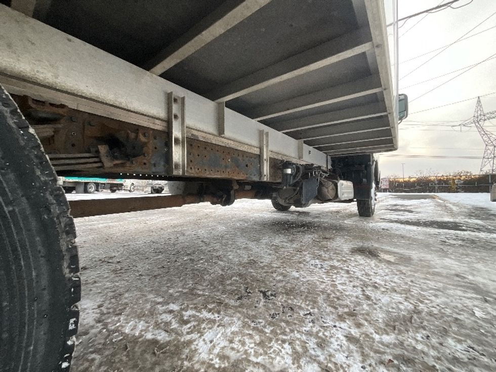 Medium Duty Box Truck-Light and Medium Duty Trucks-Hino-2019-195-Boucherville-PQ-183,653\n\t\tkm-$ 57,250 - Image 14