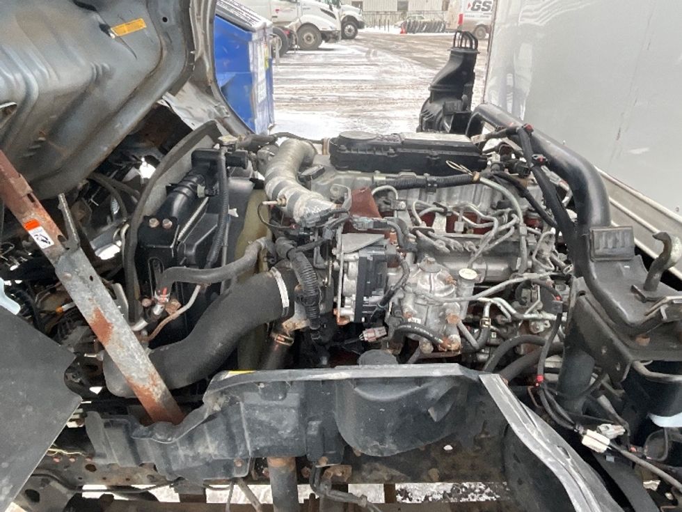 Medium Duty Box Truck-Light and Medium Duty Trucks-Hino-2019-195-Boucherville-PQ-183,653\n\t\tkm-$ 57,250 - Image 23