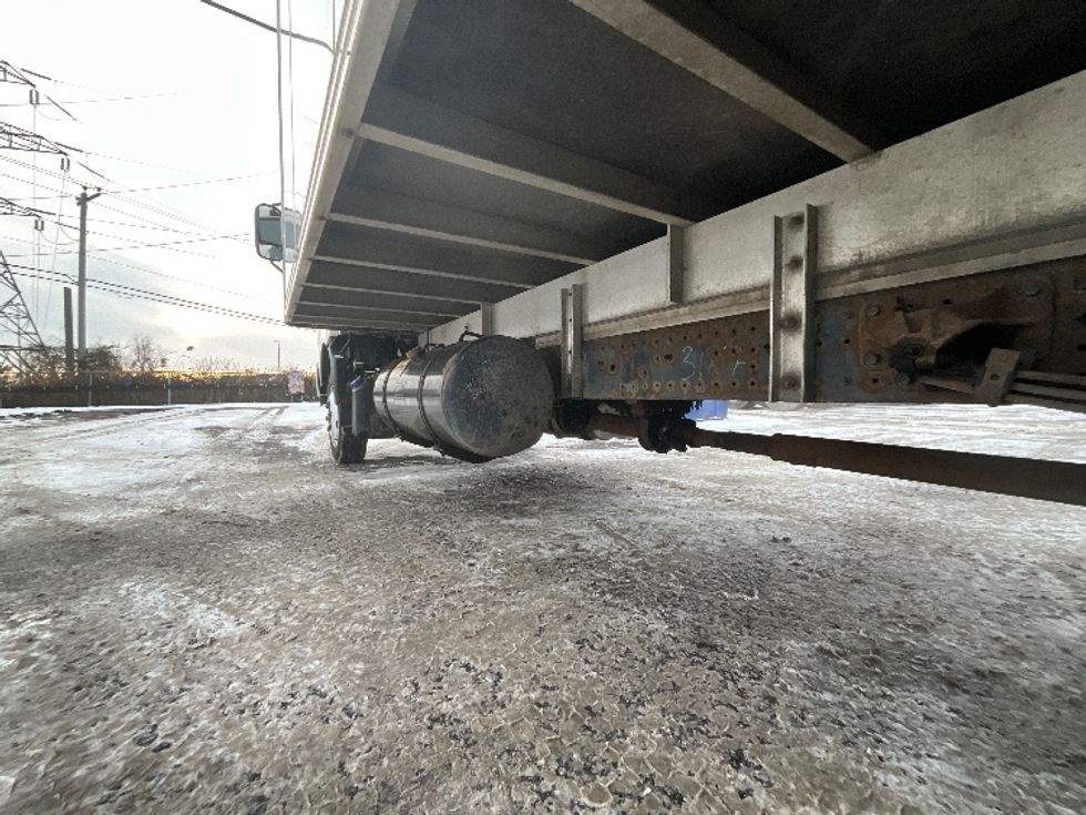 Medium Duty Box Truck-Light and Medium Duty Trucks-Hino-2019-195-Boucherville-PQ-183,653\n\t\tkm-$ 57,250 - Image 5