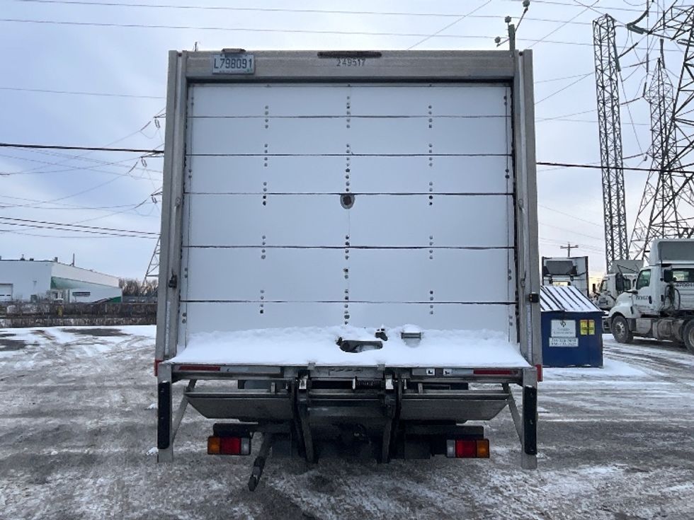Medium Duty Box Truck-Light and Medium Duty Trucks-Hino-2019-195-Boucherville-PQ-183,653\n\t\tkm-$ 57,250 - Image 7