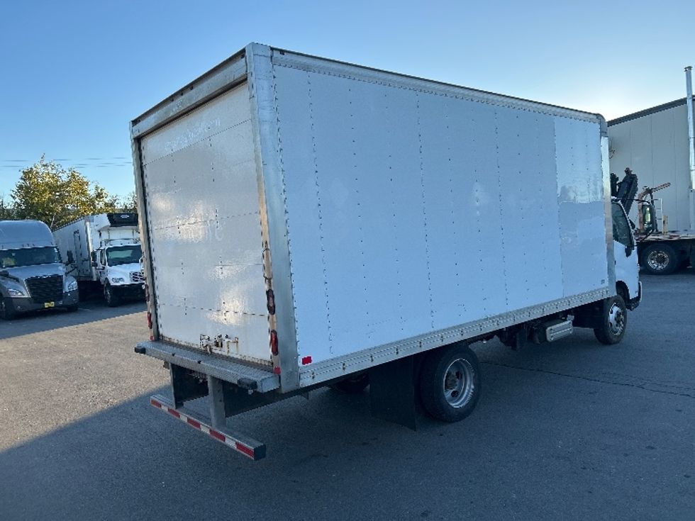Medium Duty Box Truck-Light and Medium Duty Trucks-Hino-2019-195-Dartmouth-NS-62,329\n\t\tkm-$ 65,000 - Image 12