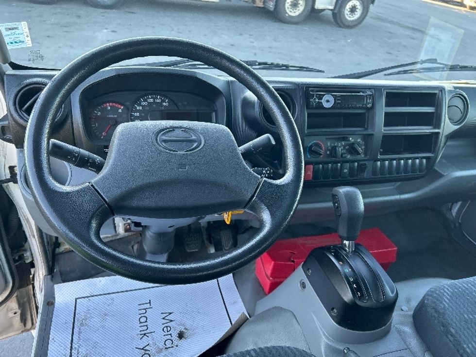 Medium Duty Box Truck-Light and Medium Duty Trucks-Hino-2019-195-Dartmouth-NS-62,329\n\t\tkm-$ 65,000 - Image 17