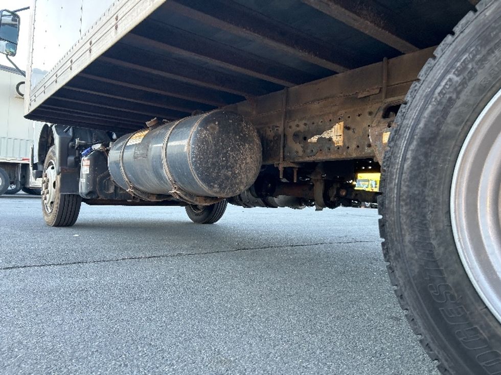 Medium Duty Box Truck-Light and Medium Duty Trucks-Hino-2019-195-Dartmouth-NS-62,329\n\t\tkm-$ 65,000 - Image 5