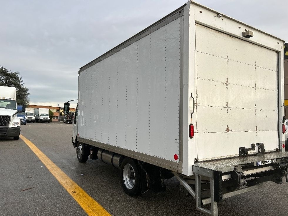 Medium Duty Box Truck-Light and Medium Duty Trucks-Hino-2019-195-Delta-BC-150,801\n\t\tkm-$ 60,000 - Image 6