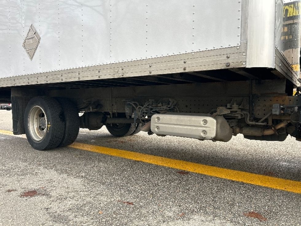 Medium Duty Box Truck-Light and Medium Duty Trucks-Hino-2019-195-Delta-BC-182,575\n\t\tkm-$ 57,250 - Image 14