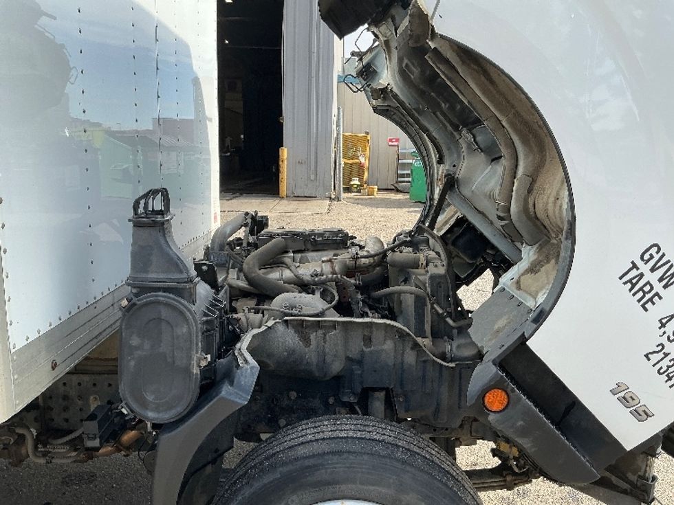 Medium Duty Box Truck-Light and Medium Duty Trucks-Hino-2019-195-Edmonton-AB-114,433\n\t\tkm-$ 63,000 - Image 23