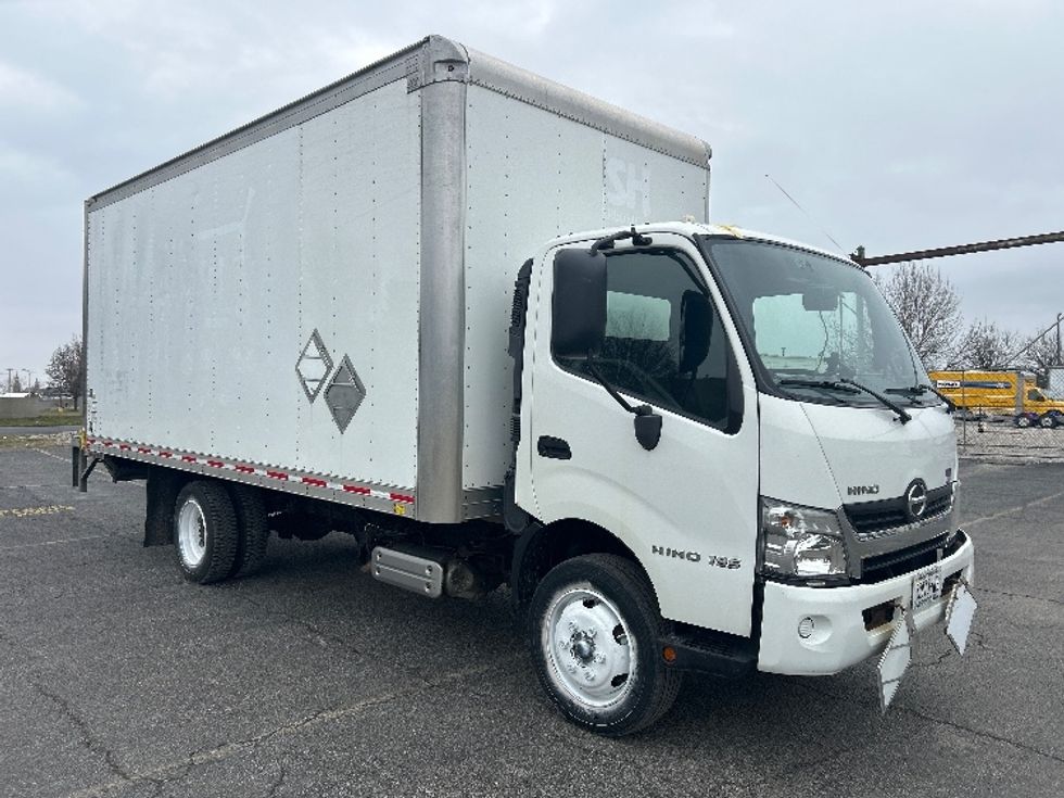 Medium Duty Box Truck-Light and Medium Duty Trucks-Hino-2019-195-Fredonia-NY-116,060\n\t\tmiles-$ 37,500 - Image 1