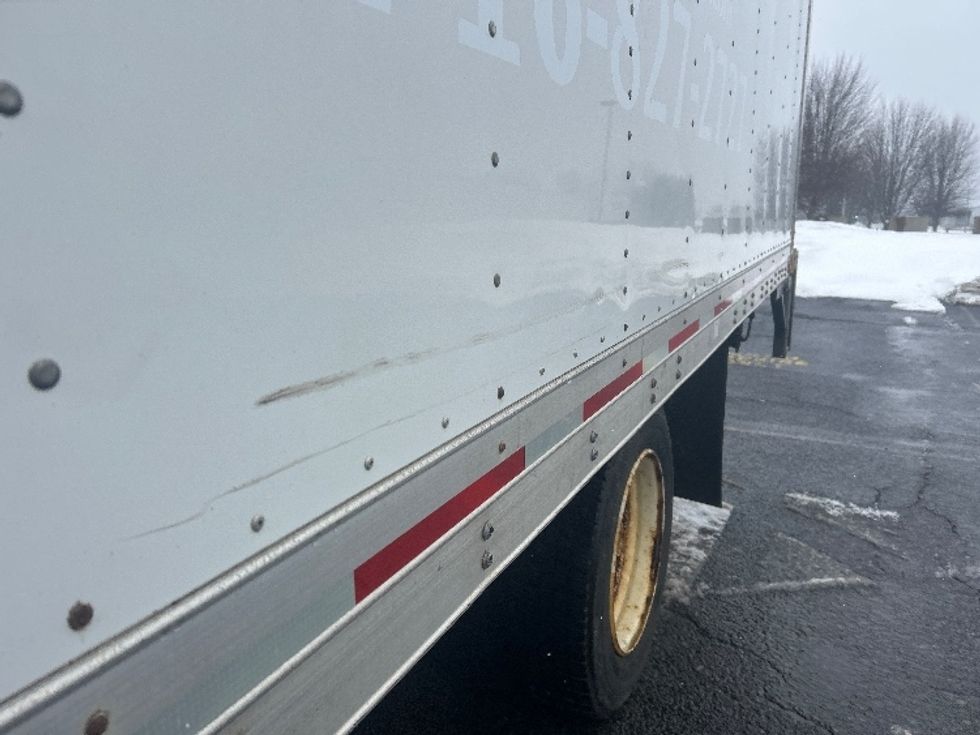 Medium Duty Box Truck-Light and Medium Duty Trucks-Hino-2019-195-Fredonia-NY-116,060\n\t\tmiles-$ 37,500 - Image 27