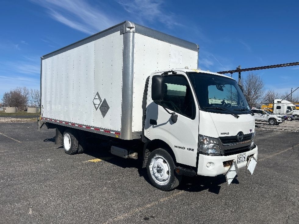 Medium Duty Box Truck-Light and Medium Duty Trucks-Hino-2019-195-Fredonia-NY-123,443\n\t\tmiles-$ 36,750 - Image 1