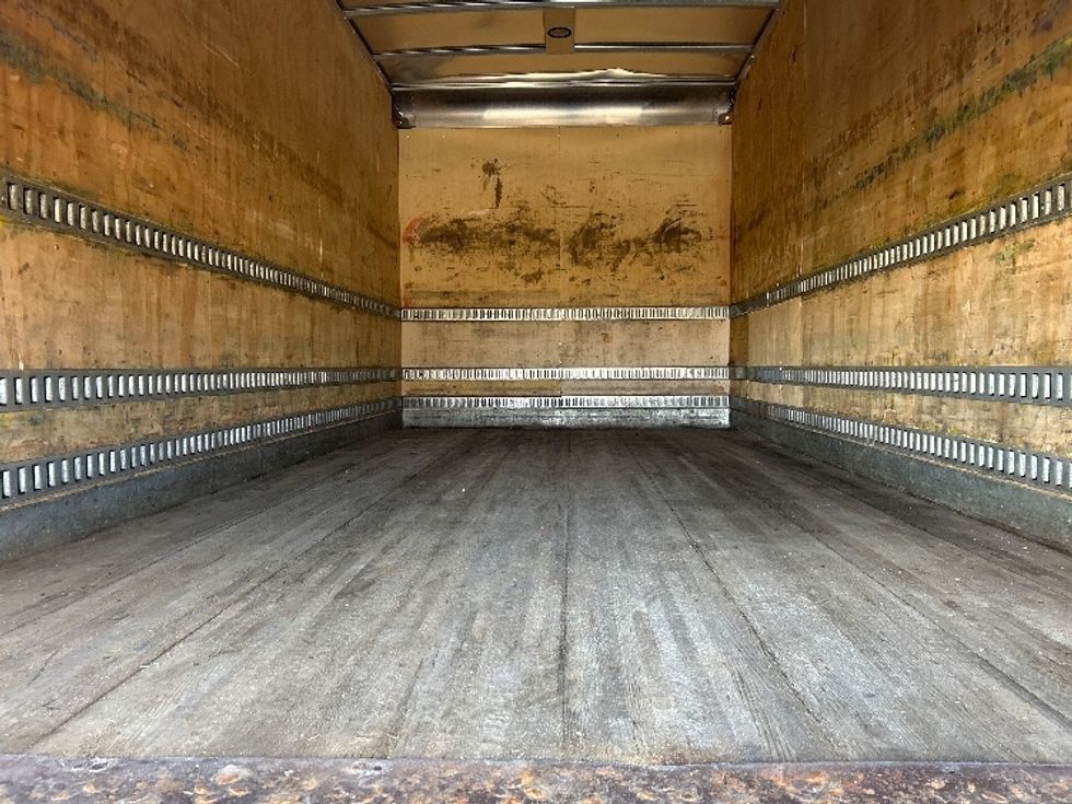 Medium Duty Box Truck-Light and Medium Duty Trucks-Hino-2019-195-Fredonia-NY-123,443\n\t\tmiles-$ 36,750 - Image 10