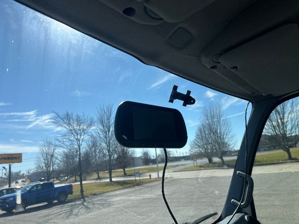 Medium Duty Box Truck-Light and Medium Duty Trucks-Hino-2019-195-Fredonia-NY-123,443\n\t\tmiles-$ 36,750 - Image 25