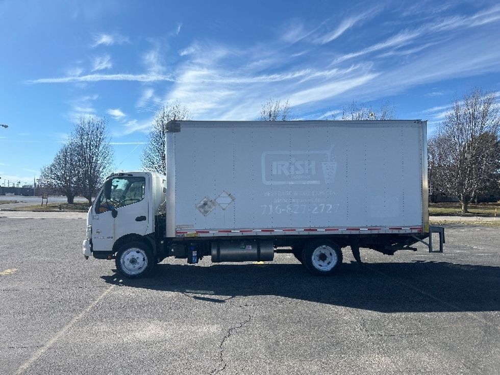 Medium Duty Box Truck-Light and Medium Duty Trucks-Hino-2019-195-Fredonia-NY-123,443\n\t\tmiles-$ 36,750 - Image 4