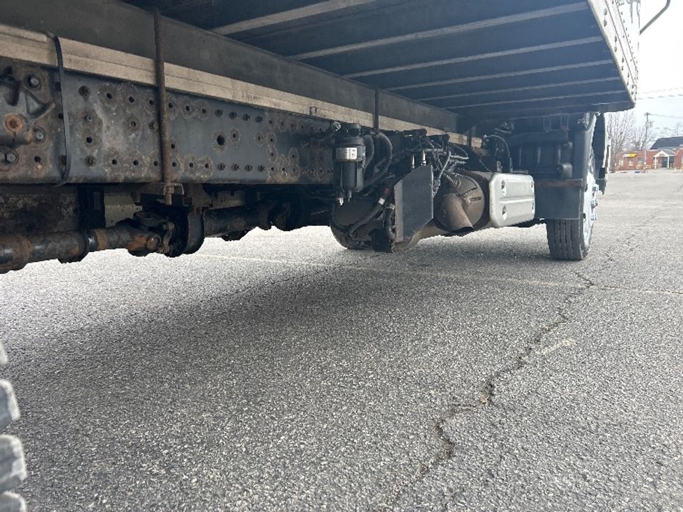 Medium Duty Box Truck-Light and Medium Duty Trucks-Hino-2019-195-Fredonia-NY-123,743\n\t\tmiles-$ 36,750 - Image 14