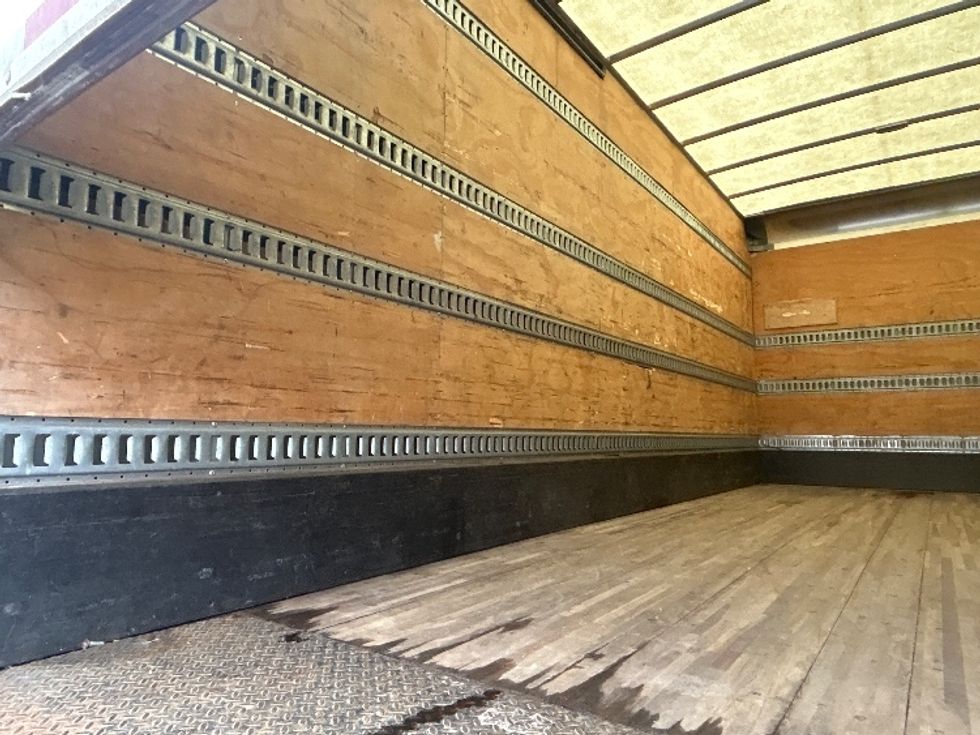 Medium Duty Box Truck-Light and Medium Duty Trucks-Hino-2019-195-Jessup-MD-102,903\n\t\tmiles-$ 41,500 - Image 11