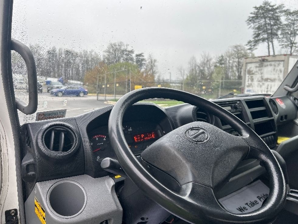 Medium Duty Box Truck-Light and Medium Duty Trucks-Hino-2019-195-Jessup-MD-102,903\n\t\tmiles-$ 41,500 - Image 17