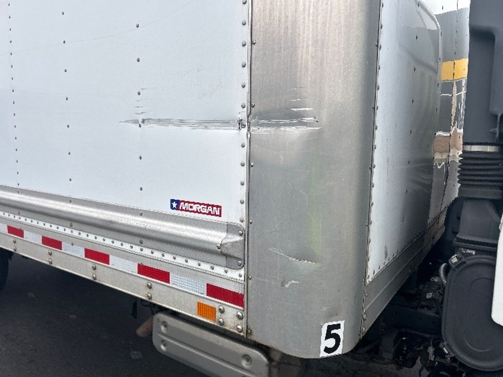 Medium Duty Box Truck-Light and Medium Duty Trucks-Hino-2019-195-Jessup-MD-102,903\n\t\tmiles-$ 41,500 - Image 23