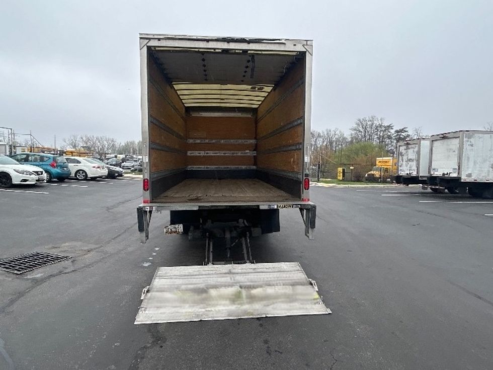 Medium Duty Box Truck-Light and Medium Duty Trucks-Hino-2019-195-Jessup-MD-102,903\n\t\tmiles-$ 41,500 - Image 9