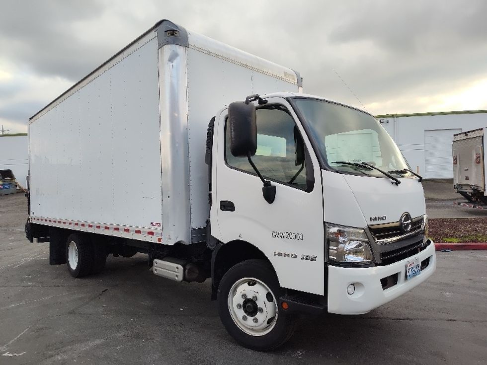 Medium Duty Box Truck-Light and Medium Duty Trucks-Hino-2019-195-Kent-WA-101,310\n\t\tmiles-$ 43,500 - Image 1
