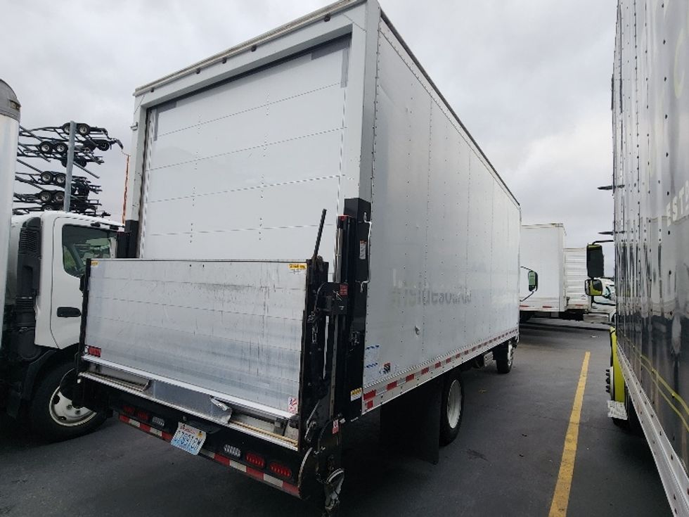 Medium Duty Box Truck-Light and Medium Duty Trucks-Hino-2019-195-Kent-WA-101,310\n\t\tmiles-$ 43,500 - Image 13